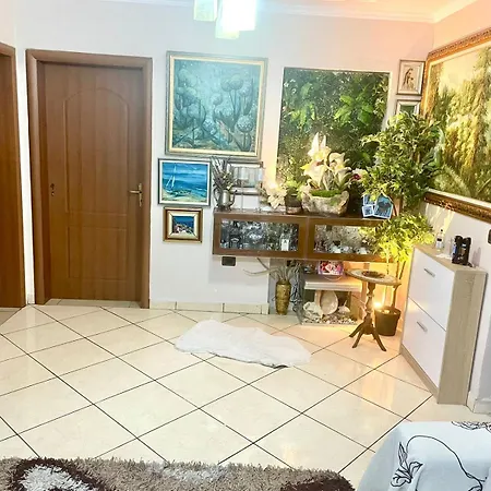 Aida Apartment *